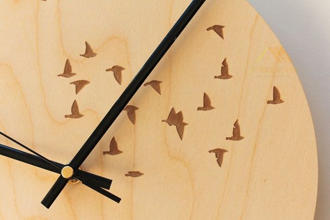 đồng hồ treo tường nghệ thuật gỗ tự nhiên