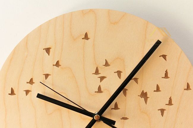 đồng hồ treo tường nghệ thuật gỗ tự nhiên